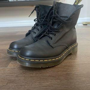 Dr Martens 1460 combat boots
